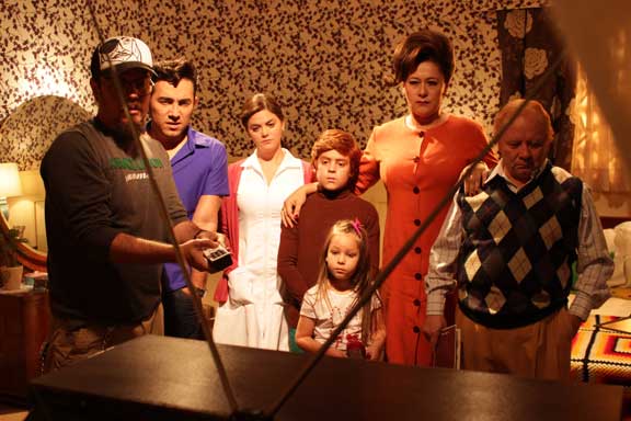 El televisor como un elemento de unión y al mismo tiempo de división familiar es el tema de la película colombiana “El control”, que entra en la cartelera nacional. (Foto: archivo particular).