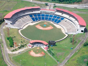 estadio-rod-carew-en-ciudad-de-panama-panama-580x435