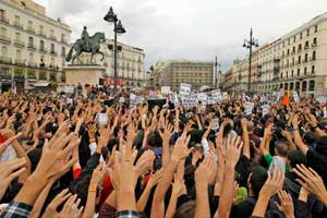 Facebook impulsa los movimientos de los indignados