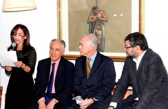 Aquí Gloria Luz Gutiérrez abrió su Tertulia sobre libro de Gabo, ca su lado el Embajador de México, Castro Caycedo y el poeta Federico Diaz Granados Aquí Gloria Luz Gutiérrez abrió su Tertulia sobre libro de Gabo, ca su lado el Embajador de México, Castro Caycedo y el poeta Federico Diaz Granados