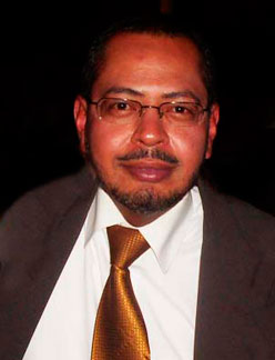 Ricardo Bicenty Travecedo, el periodista en quien al maestro Varela deposito su confianza como jefe de prensa y amigo. (Foto. Archivo particular).
