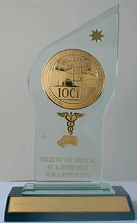 Reconocimiento de la Organización de la Salud IOCIM por gestión de Calidad en Salud. Excelencia 2010 -2011 Entregado en el VIII Congreso Internacional Lima Perú.