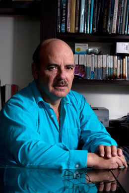 Fernando Gaitán.