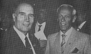El presidente Francois Mitterrand se conmovio con la historia del combatiente colombiano Gil Serrano