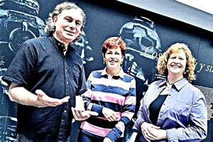 John Falk de la Universidad de Oregon, Nohora Elizabeth y Lynn Dierking