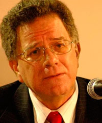 Dr. Luis Carlos Restrepo