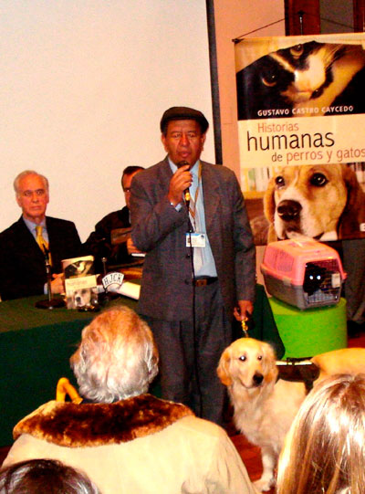 Afiche de Chiguiro, el gato en la jaula y una perrita lazarillo 4
