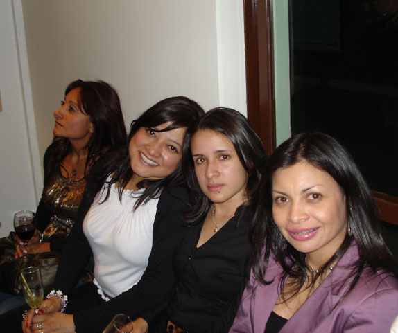 De izquierda a derecha Zarit Amezquita, Ivonne Neira, doctora Lorena Bermeo y Maribel Vanegas.
