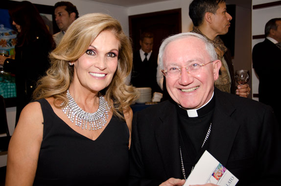 Magda Egas - Nuncio Apostólico Aldo Cavalli.