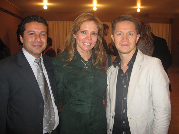 De izquierda a derecha: Mario Becerra, Pilar Guzmán y Jaime Beltrán.