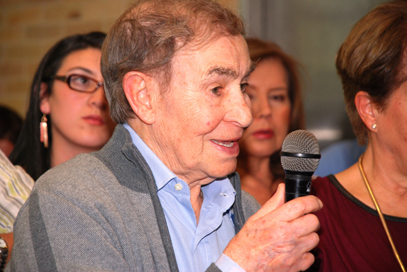Don Maximiliano Kirschberg, un gran personaje, relata su cautiverio en el campo de concentración de Auschwitz