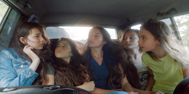 Durante una masiva audición de duró nueve meses, fueron seleccionadas en Francia y Turquía las cinco actrices de “Mustang”. (Foto: Prensa-Cineplex).