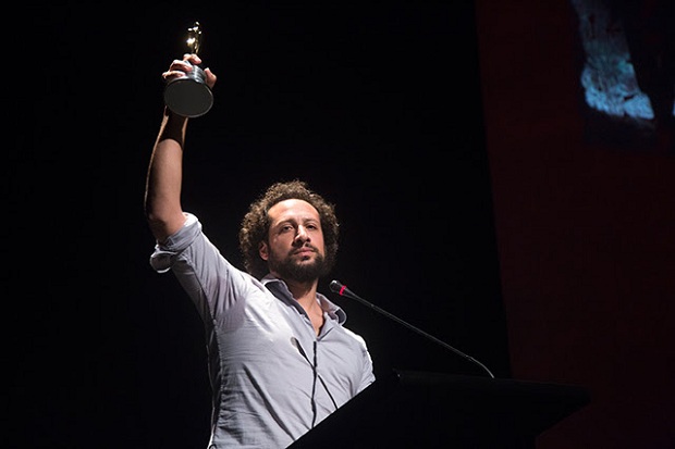 Kiro Russo, director de Viejo Calavera, Mejor Película Competencia Oficial Ficción. (Foto: Prensa-Black Velvet).