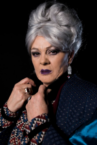 María Cecilia Botero en “Cázame”, obra que se presenta de miércoles a sábados. (Foto: Prensa-Casa E).