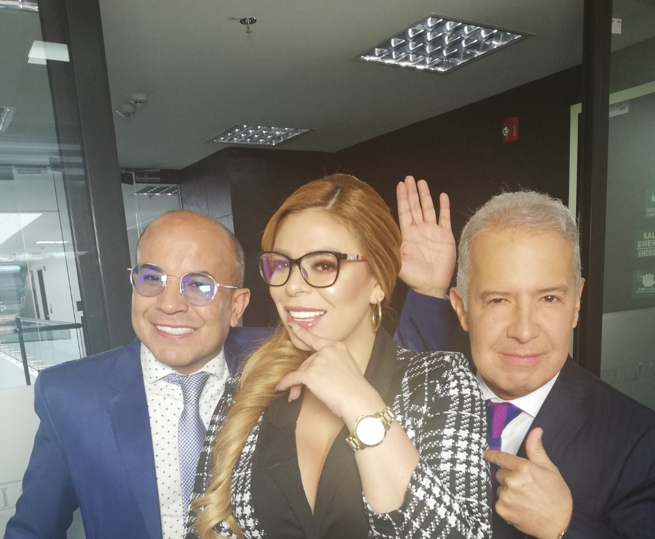 el exfiscal Mario Germán Iguarán Arana se apropió del papel que le dieron para protagonizar el video “Amor ilegal”