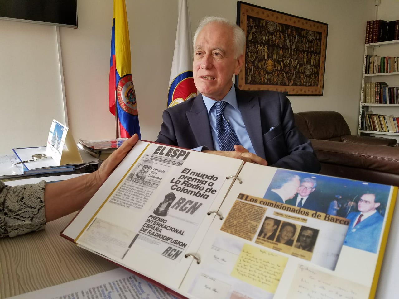 “Los zipaquireños siempre han sido rebeldes. Yo he sido revolucionario, pero nunca guerrillero”, aclara ahora el escritor, periodista y socio del Círculo de Periodistas desde hace 48 años.
