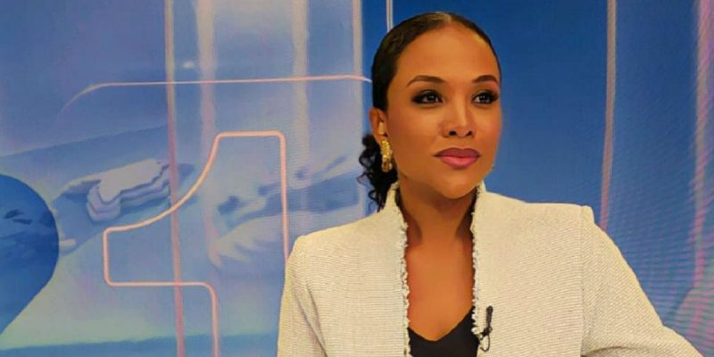 Mabel Lara: triste adios a la información independiente y a una gran presentadora y periodista. (Foto: archivo-Canal 1).